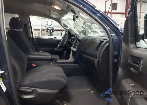 2013 Toyota Tundra Grade 5.7L V8 z USA, uszkodzony, nr VIN 5TFDW5F1XDX311378